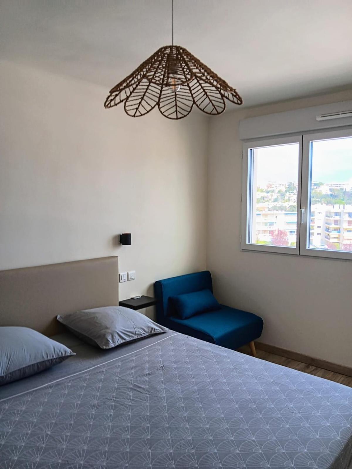 3 Pieces Vue Mer - Clim - 5 Min De La Plage A Pied Antibes Exterior foto
